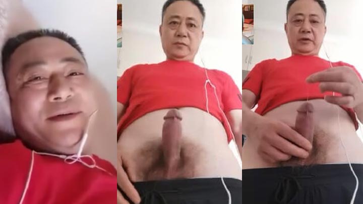 好看的平头大鸡帅叔