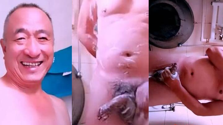 调皮大屌叔洗澡